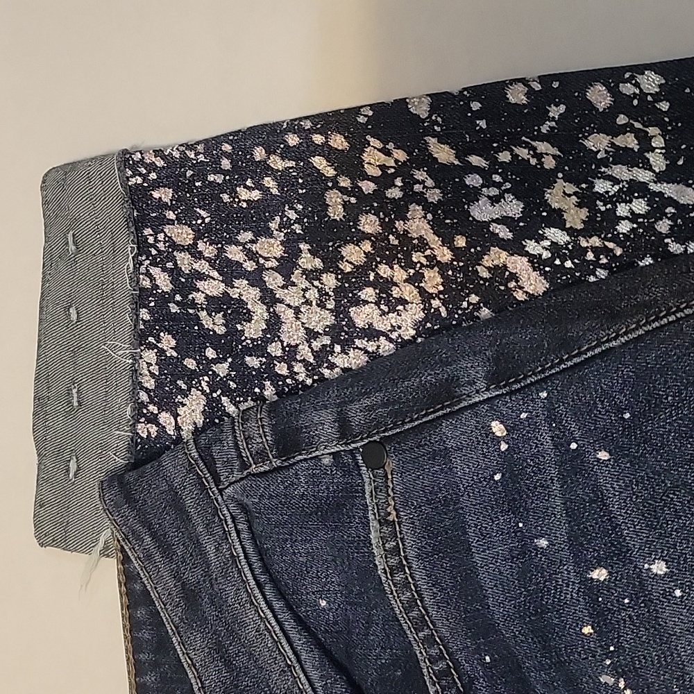 Level 99 Metallic Sprayed Paint Mid Rise Jeans - Picture 3 of 6